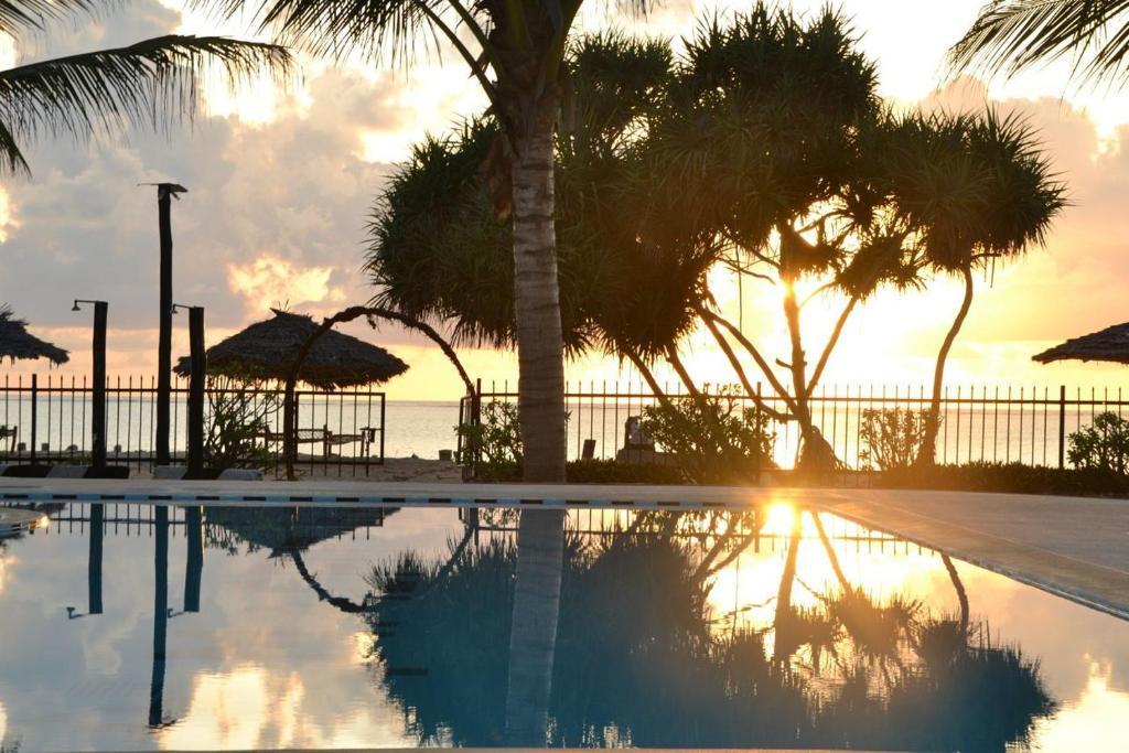 Nest Style Beach Hotel Zanzibar Makunduchi Exterior photo